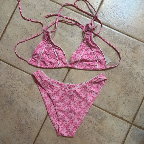Pink Floral Bikini Set Kulani Kinis - Picture 1 of 3
